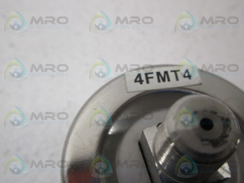 GRAINGER 4FMT4 PRESSURE GAUGE 0-100 PSI 0-700 KPA NSMP