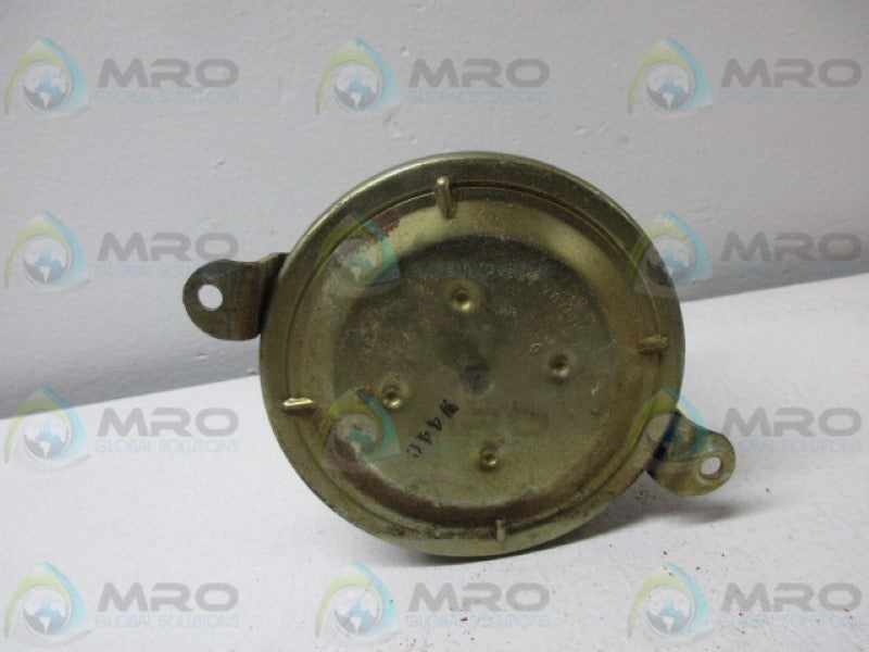 DWYER 1910-00 PRESSURE SWITCH (AS PICTURED)  UNMP