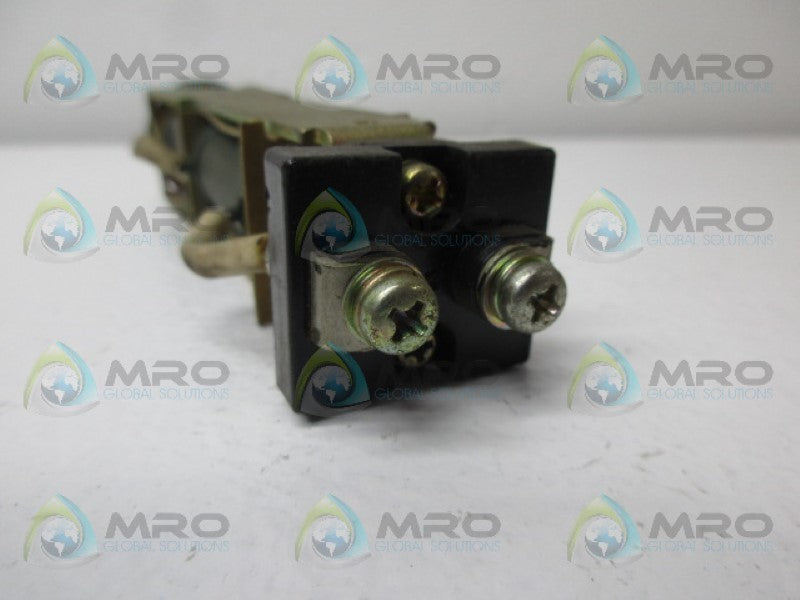 FUJI ELECTRIC SL102Y SIGNAL LAMP  UNMP