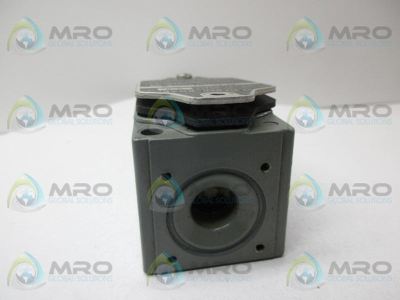 INDUSTRIAL SPARE PART 802R-HF SER.B ROCKER ARM LIMIT SWITCH (AS PICTURED)  UNMP