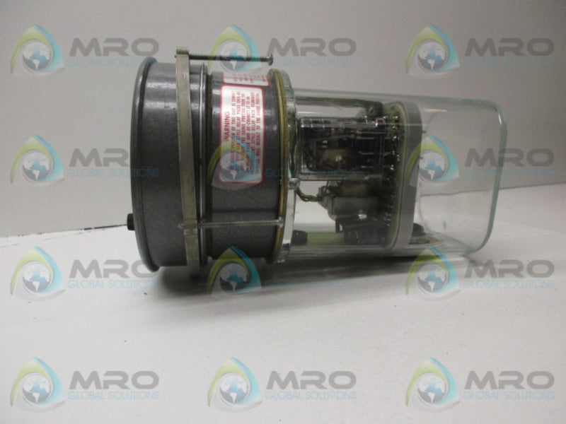 DWYER 3150C PHOTOHELIC  NSNP