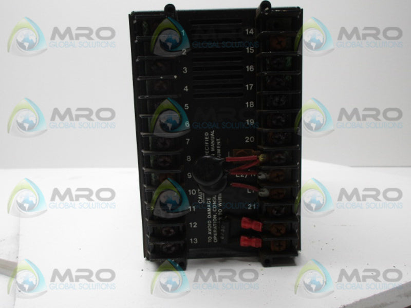 HONEYWELL DC5011-A0-2000-30-00-312 TEMPERATURE CONTROLLER  UNMP