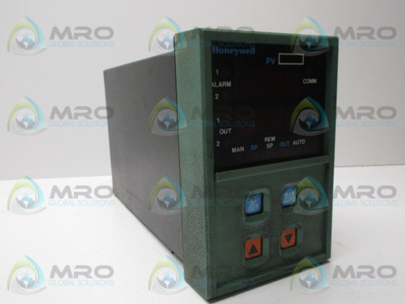 HONEYWELL DC5011-A0-2000-30-00-312 TEMPERATURE CONTROLLER  UNMP