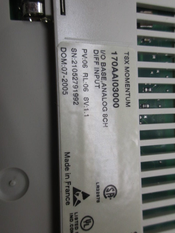 SCHNEIDER TSX MOMENTUM 170AAI03000 INPUT MODULE 8POINT ANALOG  NSMP