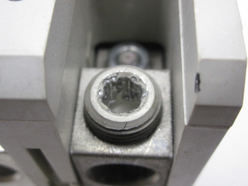 CUTLER HAMMER CB25HN10 CONTACT KIT  UNMP