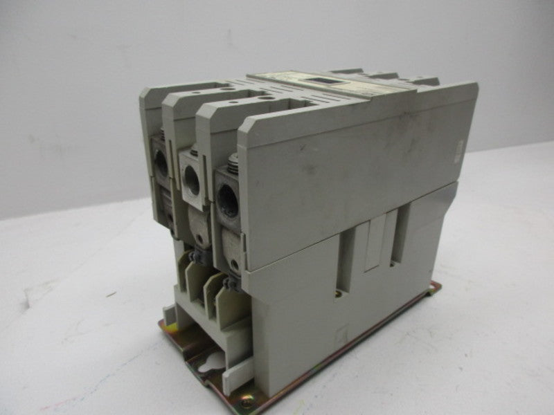CUTLER HAMMER CB25HN10 CONTACT KIT  UNMP