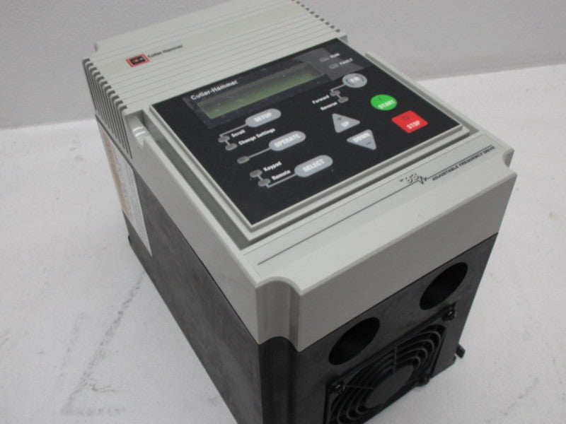 CUTLER HAMMER AF93AG0C002D ADJUSTABLE FREQUENCY AC DRIVE 2HP  UNMP