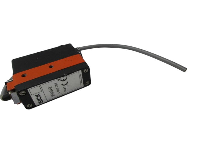 SICK NT8-02412 SCANNER CONTRAST SENSOR  UNMP