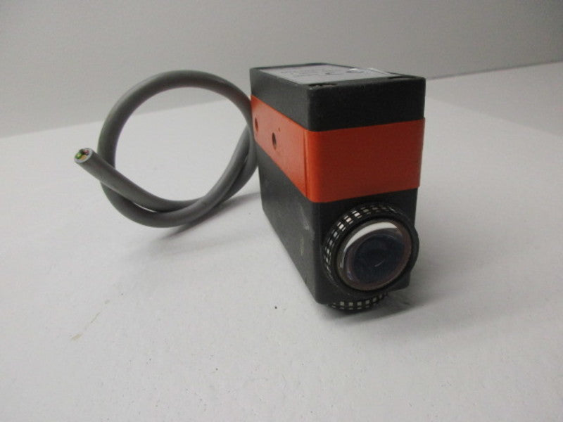 SICK NT8-02412 SCANNER CONTRAST SENSOR  UNMP