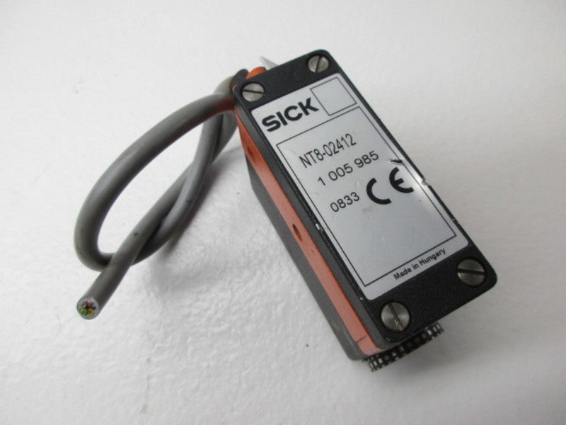 SICK NT8-02412 SCANNER CONTRAST SENSOR  UNMP