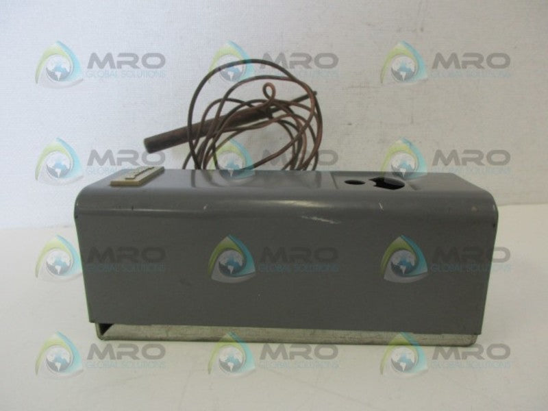 HONEYWELL L4008B1013 (AS PICTURED) TEMPERATURE CONTROLLER NSNP