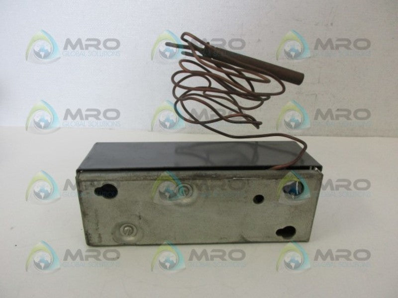 HONEYWELL L4008B1013 (AS PICTURED) TEMPERATURE CONTROLLER NSNP