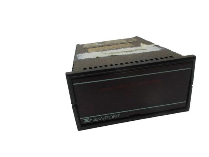 NSNP PORT 203A-2 D1 DIGITAL PANEL MOUN VOLTMETER  UNMP