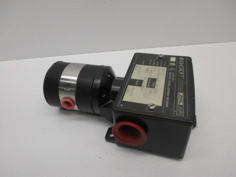 ASHCROFT D424S XUD DIFFERENTIAL SWITCH 2000PSI  NSNP