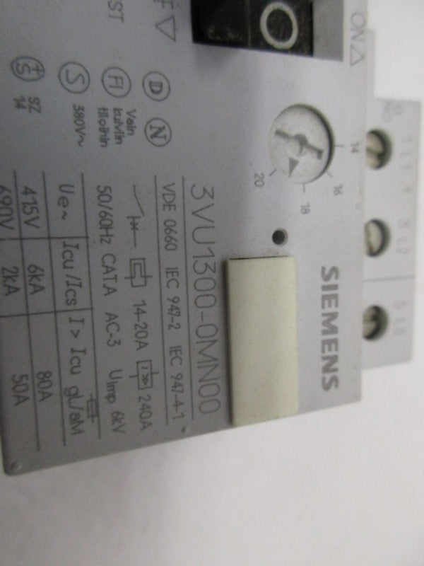 SIEMENS 3VU1-300-0MN00 MOTOR STARTER PROTECTOR 14-20A  UNMP