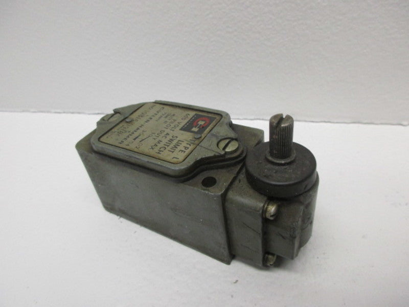 CUTLER HAMMER 10316H191B LIMIT SWITCH  UNMP