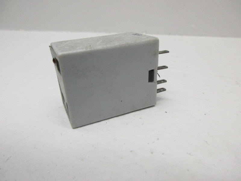 CUTLER HAMMER E66PDT RELAY  UNMP