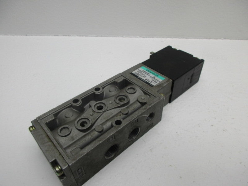 CKD 4F219-C PNEUMATIC SOLENOID VALVE  UNMP