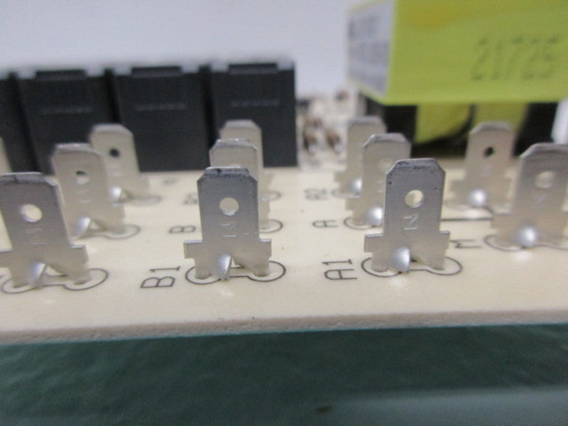 CARRIER HK35AA009 SEQUENCE TIMER BOARD  UNMP