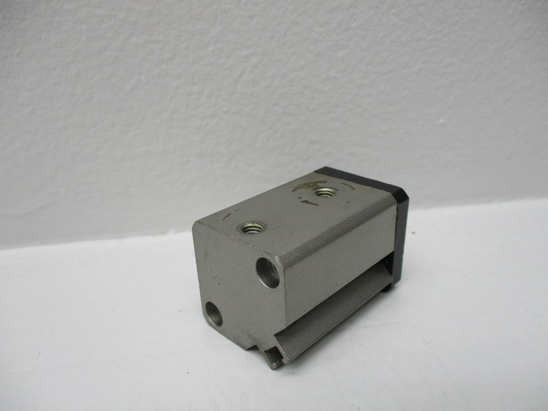SMC CDQ2K816-10D  NSNP