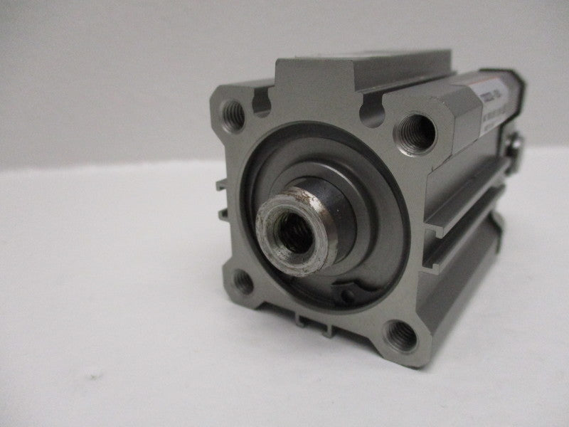 SMC CDQ2D32-15DC  NSNP