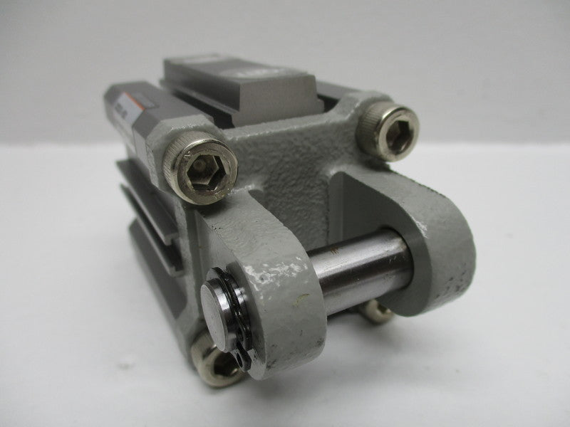 SMC CDQ2D32-15DC  NSNP