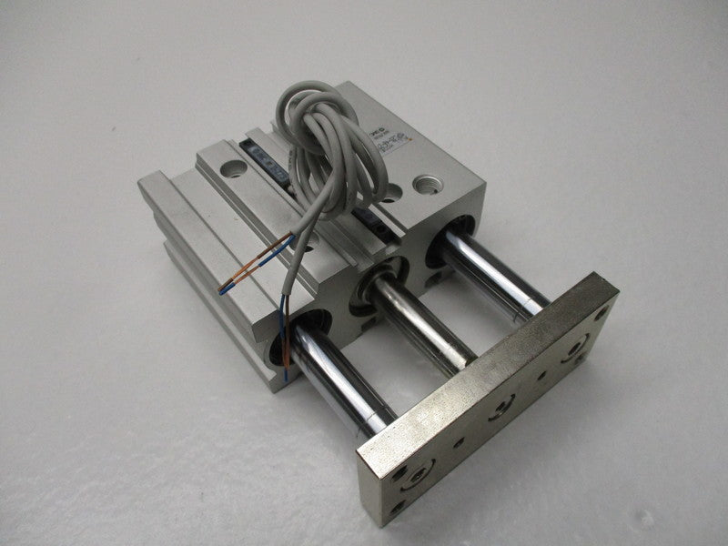 SMC MGPL25-40-Z73 NSNP
