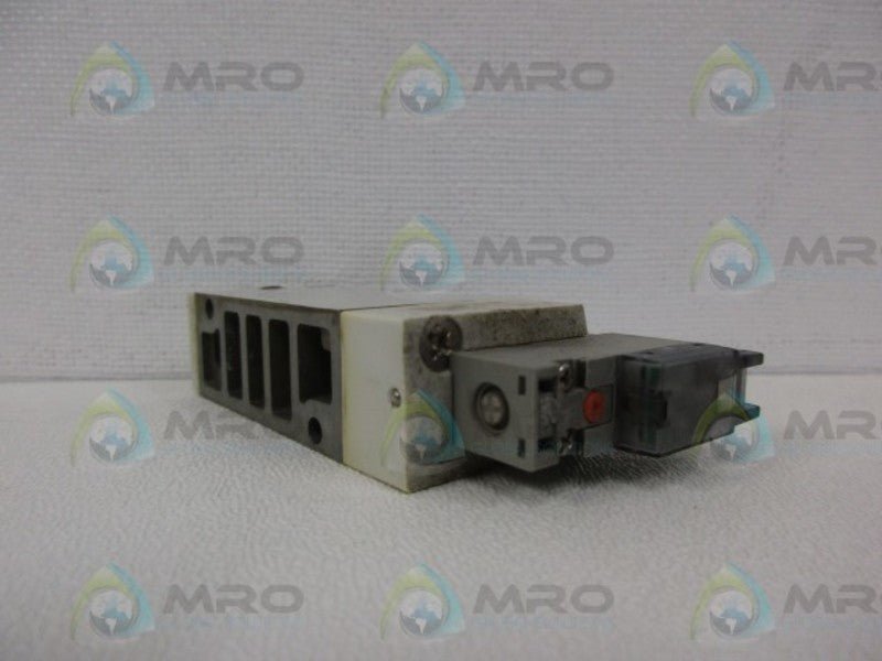 SMC SYJ7143-SMZ SOLENOID VALVE UNMP