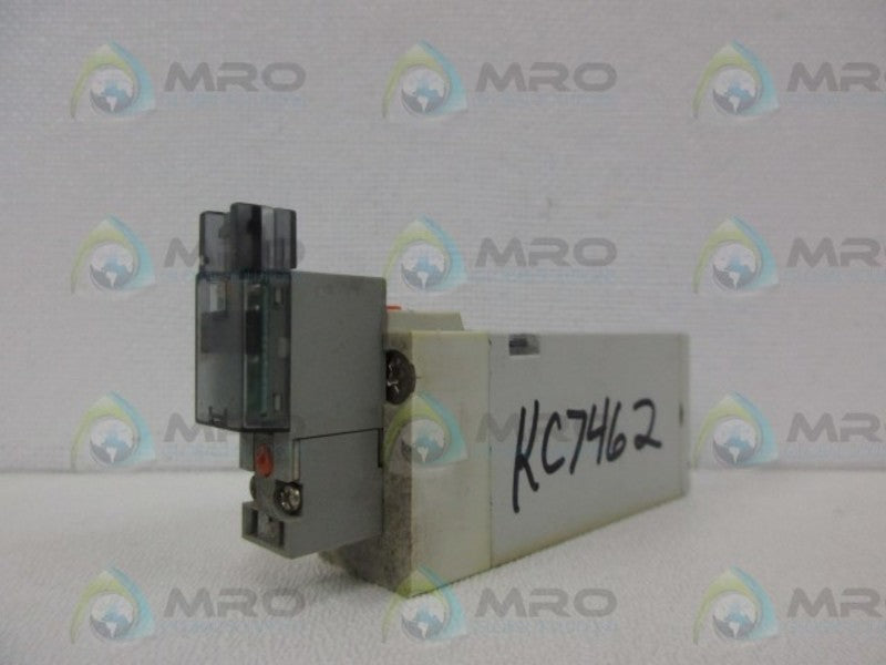 SMC SYJ7143-SMZ SOLENOID VALVE UNMP