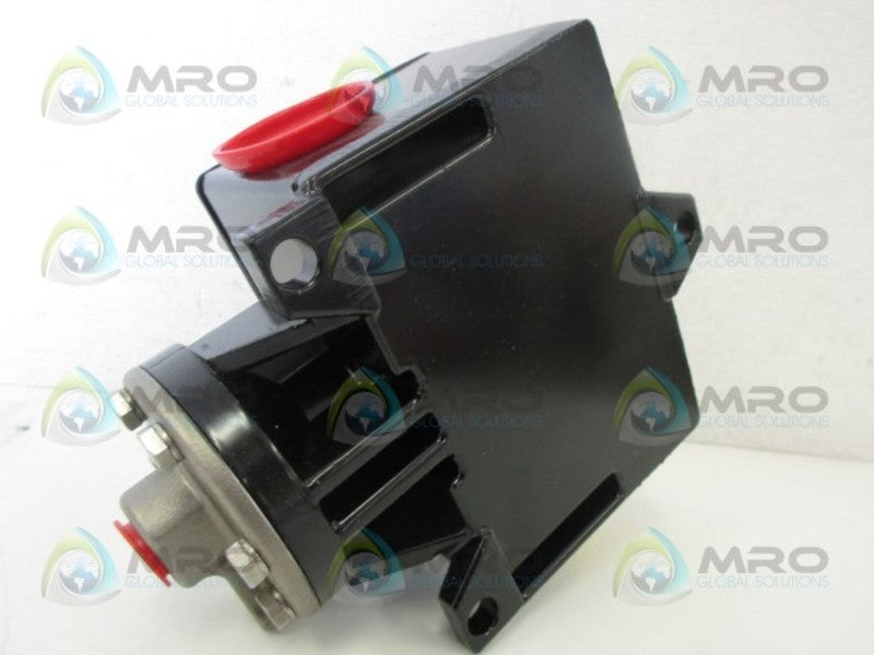 ASHCROFT B424VXCY PRESSURE SWTICH 100 PSI NSNP