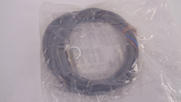 OMRON E2E-X1R5E1 12-24VDC 2M NSMP