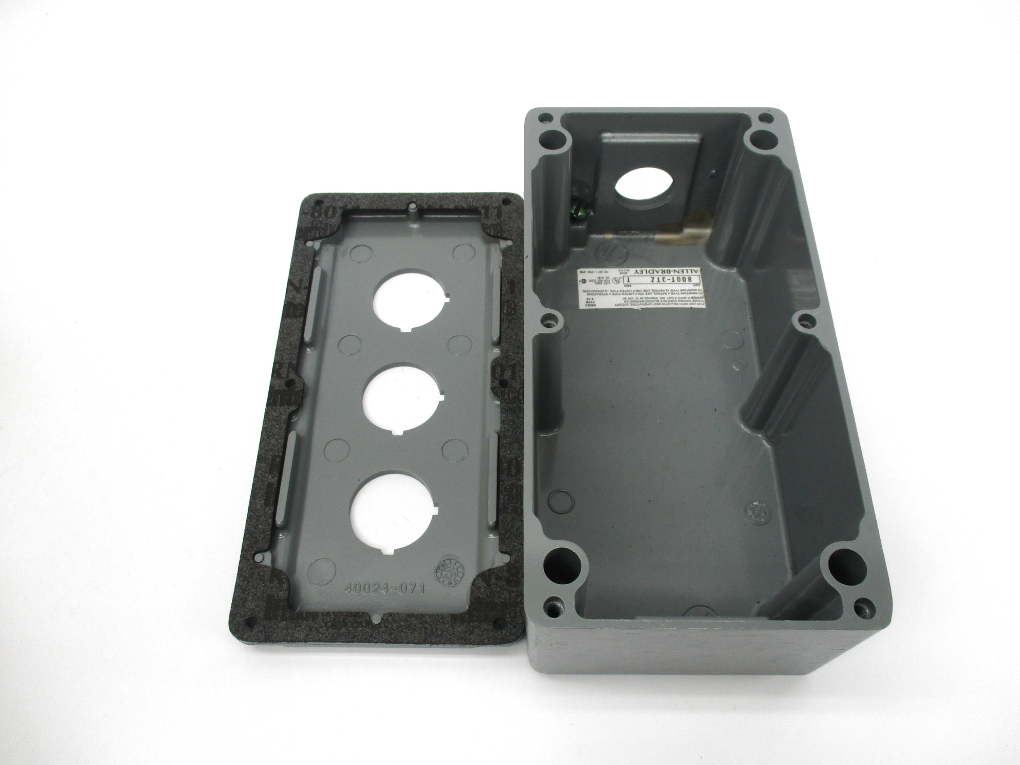 ALLEN BRADLEY 800T-3TZ SER. T NSNP