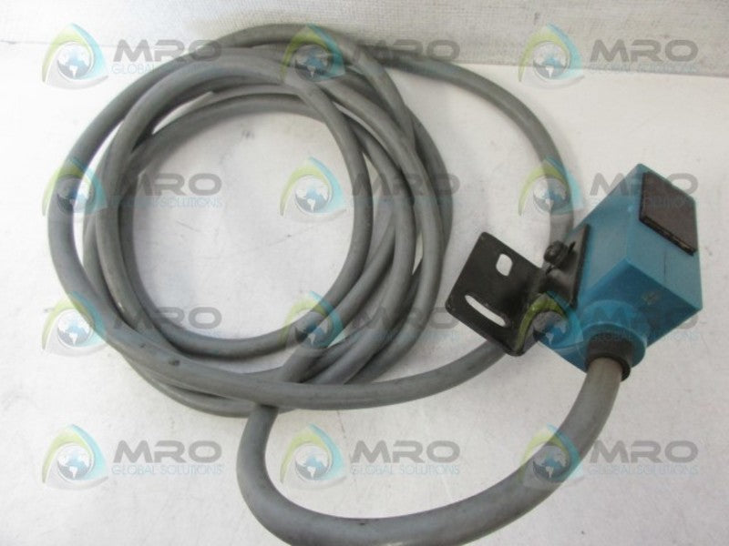 MICRO SWITCH FE7C-RPU2V-M PHOTOELECTIRC STONE UNMP