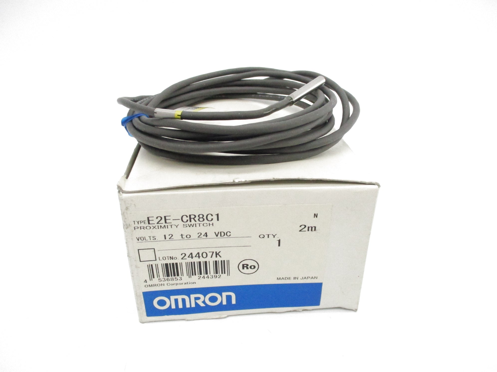 OMRON E2E-CR8C1 12-24VDC 2M NSMP