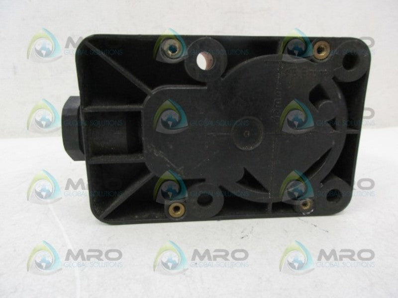 IFM EFECTOR IC5006 ICE3040-FNKG 10-55VDC PROXIMITY SENSOR UNMP