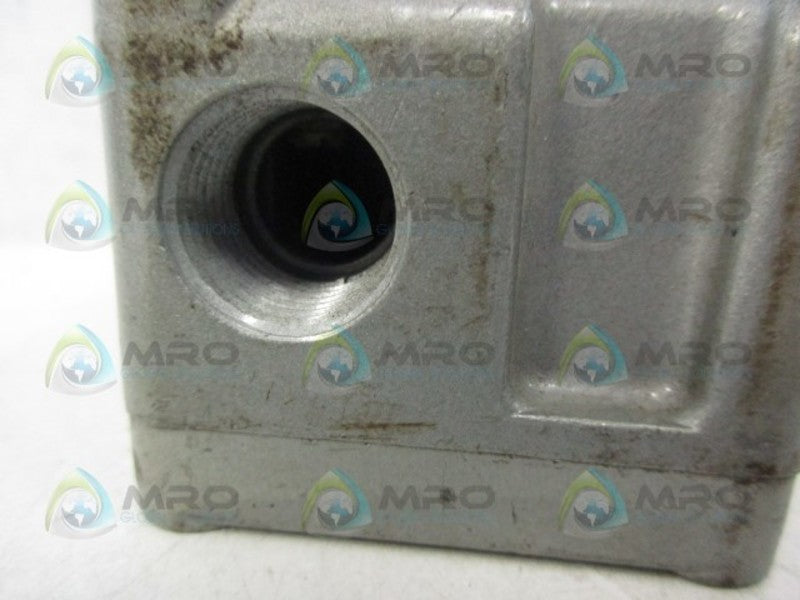 MICRO SWITCH OP-AR SNAP SWITCH (AS PICTURED) UNMP