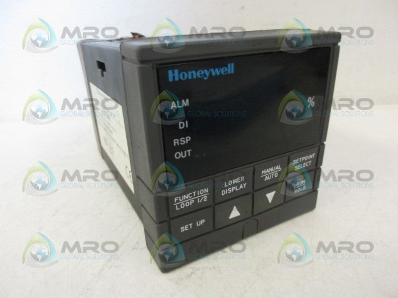 HONEYWELL DC330B-K0-200-30-0FB000-00-0 TEMPERTURE CONTROLLER UNMP