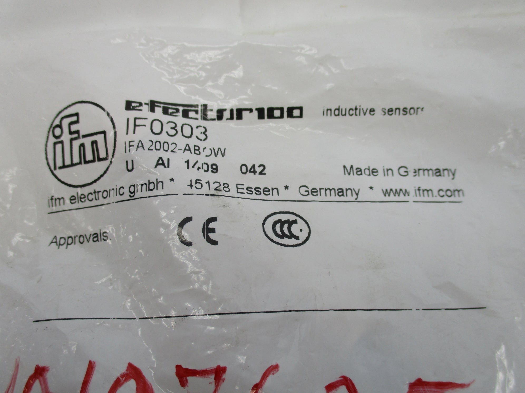 IFM EFECTOR IFA2002-ABOW IF0303 20-250VAC NSMP