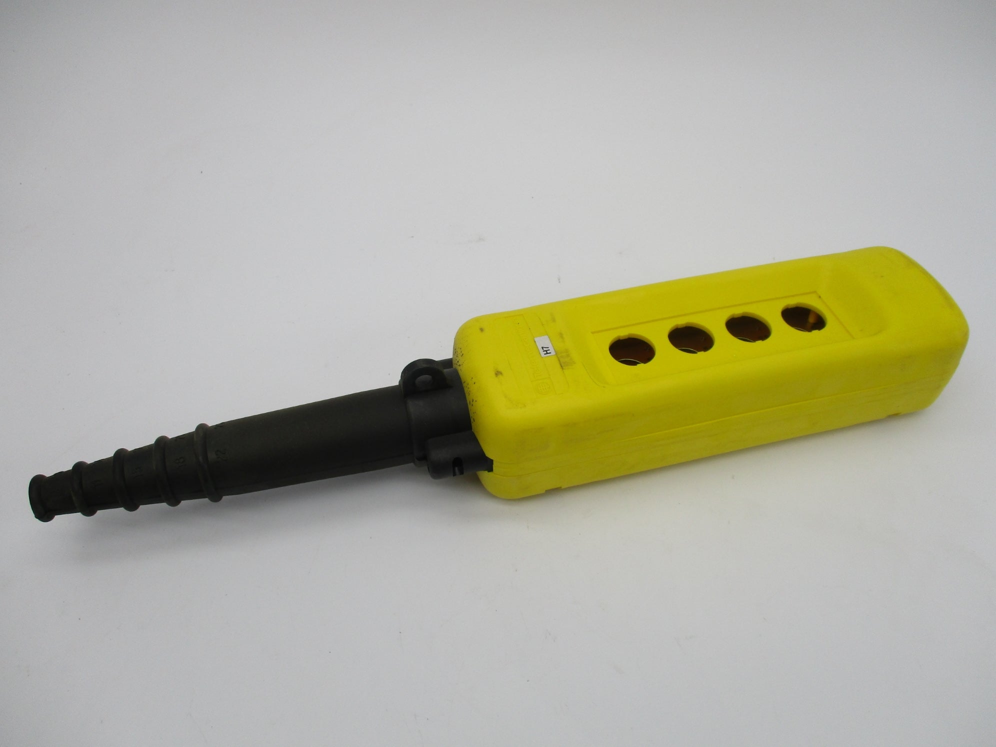 TELEMECANIQUE XACA04H7 120V NSMP