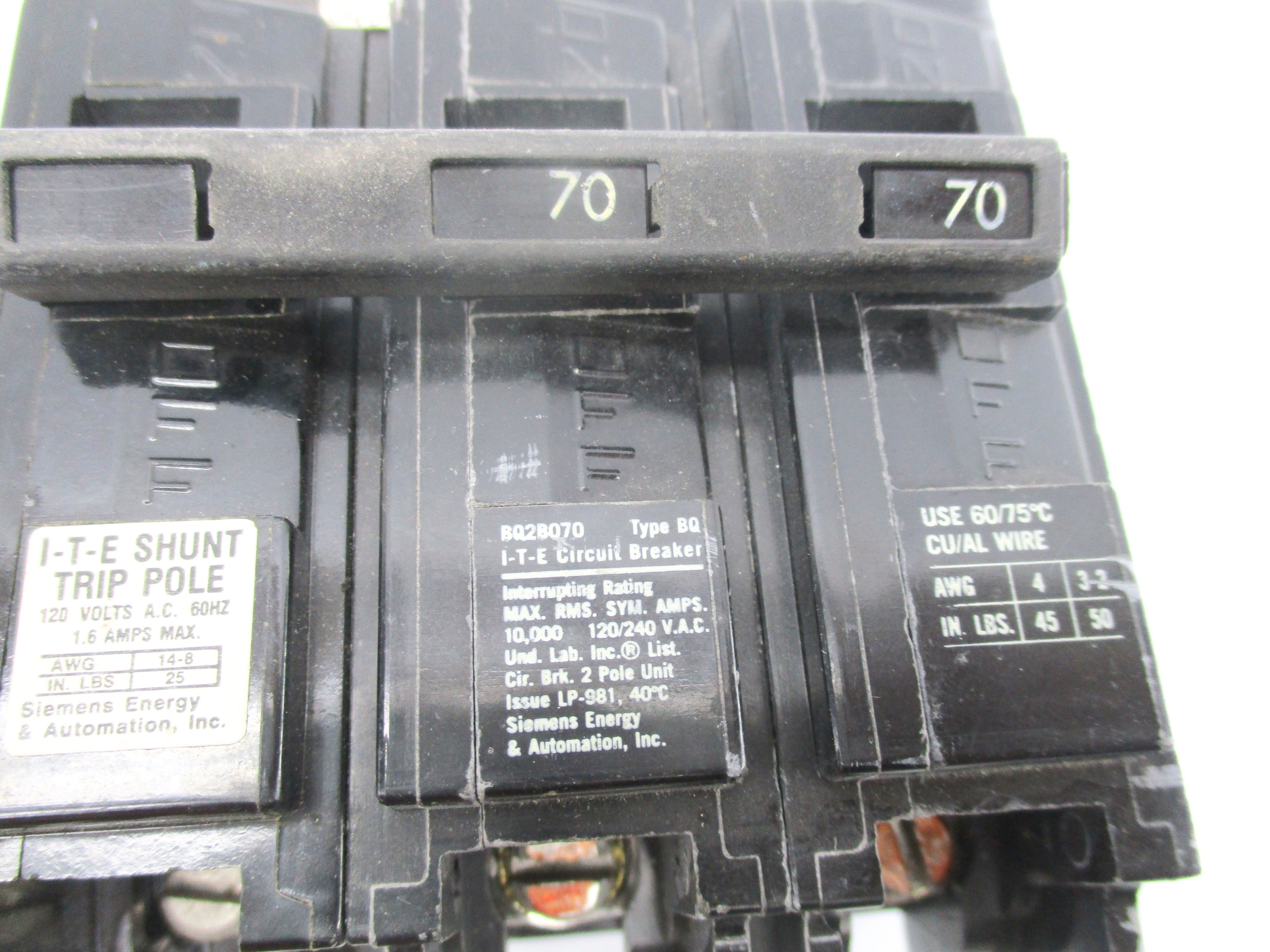 SIEMENS BQ2B070 120/240V 70A (AS PICTURED) UNMP