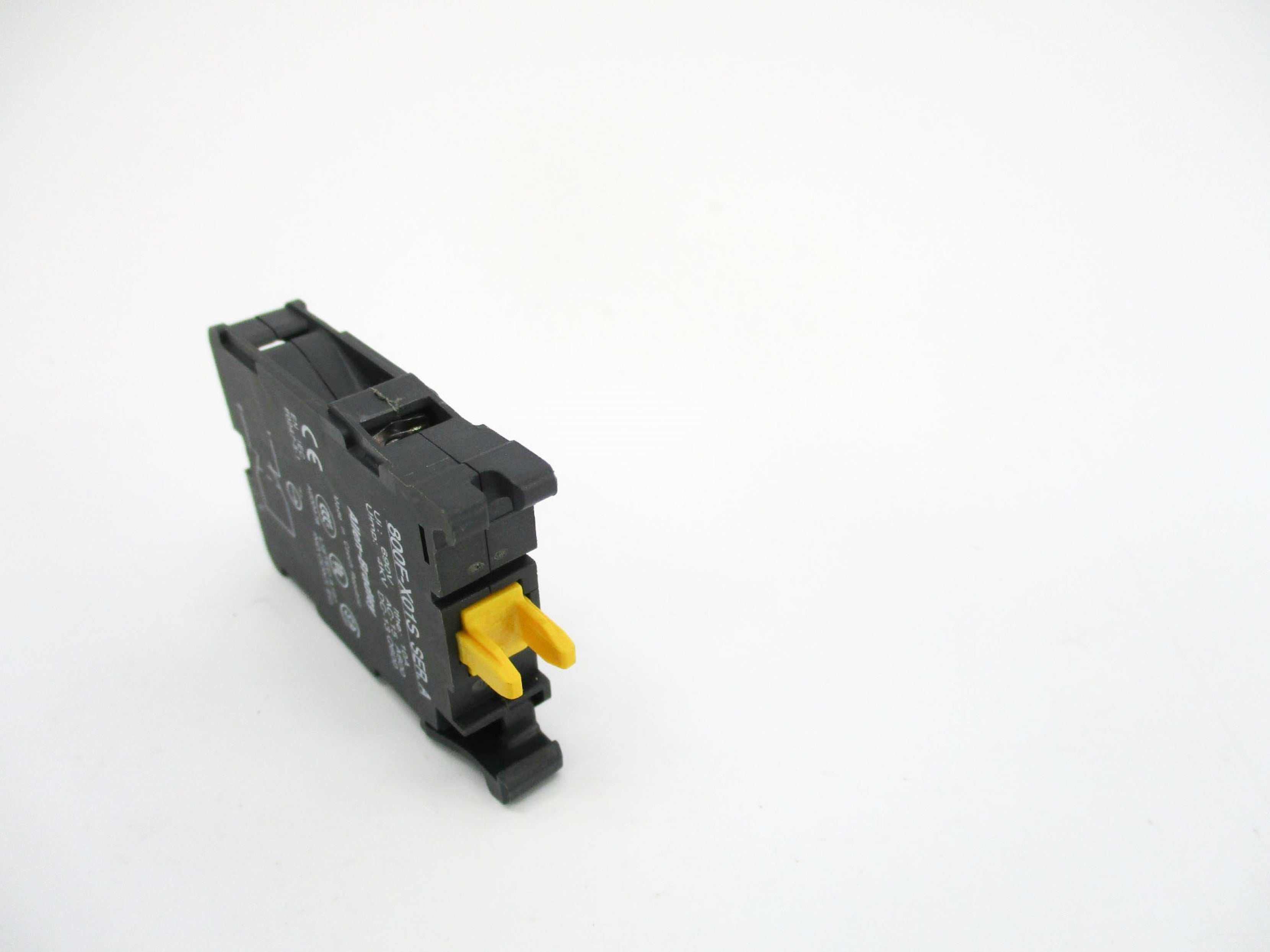 ALLEN BRADLEY 800F-X01S SER. A 690V 10A NSNP