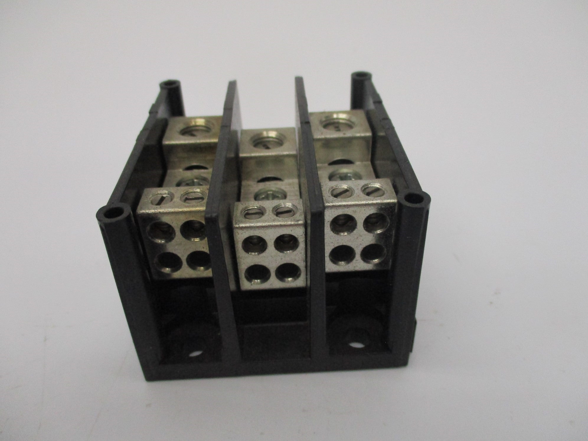 ALLEN BRADLEY 1492-PDM3141 SER. B 600V 115A NSNP