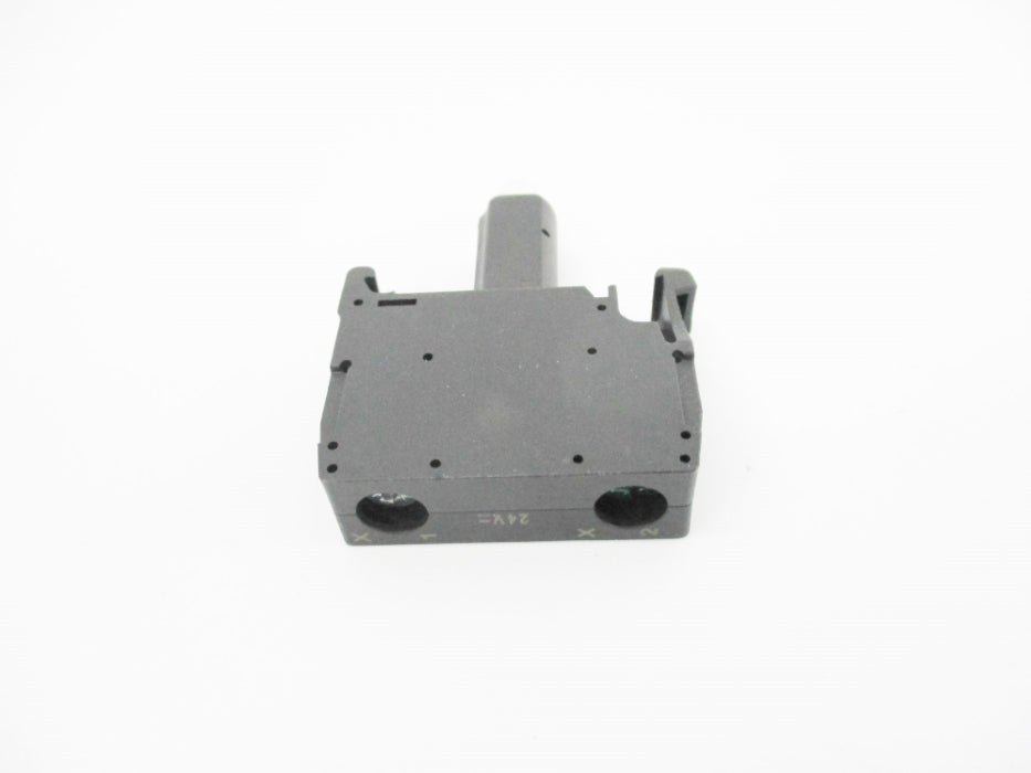 ALLEN BRADLEY 800F-N3W SER. B 24V NSNP