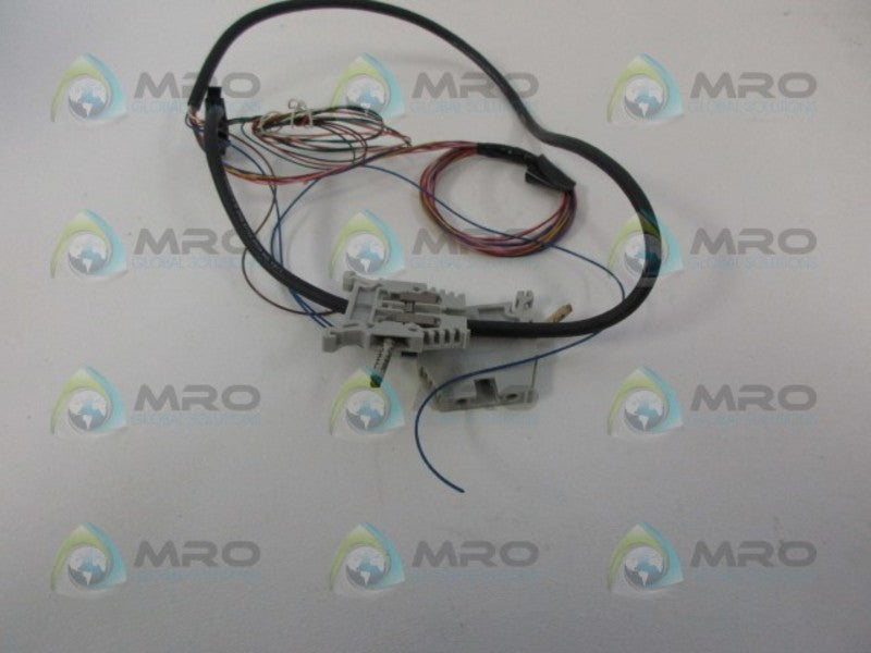 ALLEN BRADLEY 1492-W3 TERMINAL BLOCK UNMP
