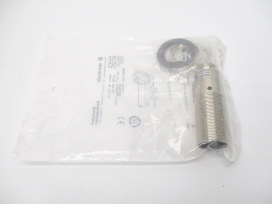 ALLEN BRADLEY 872C-A10N30-N3 SER. B 20-250VAC NSMP