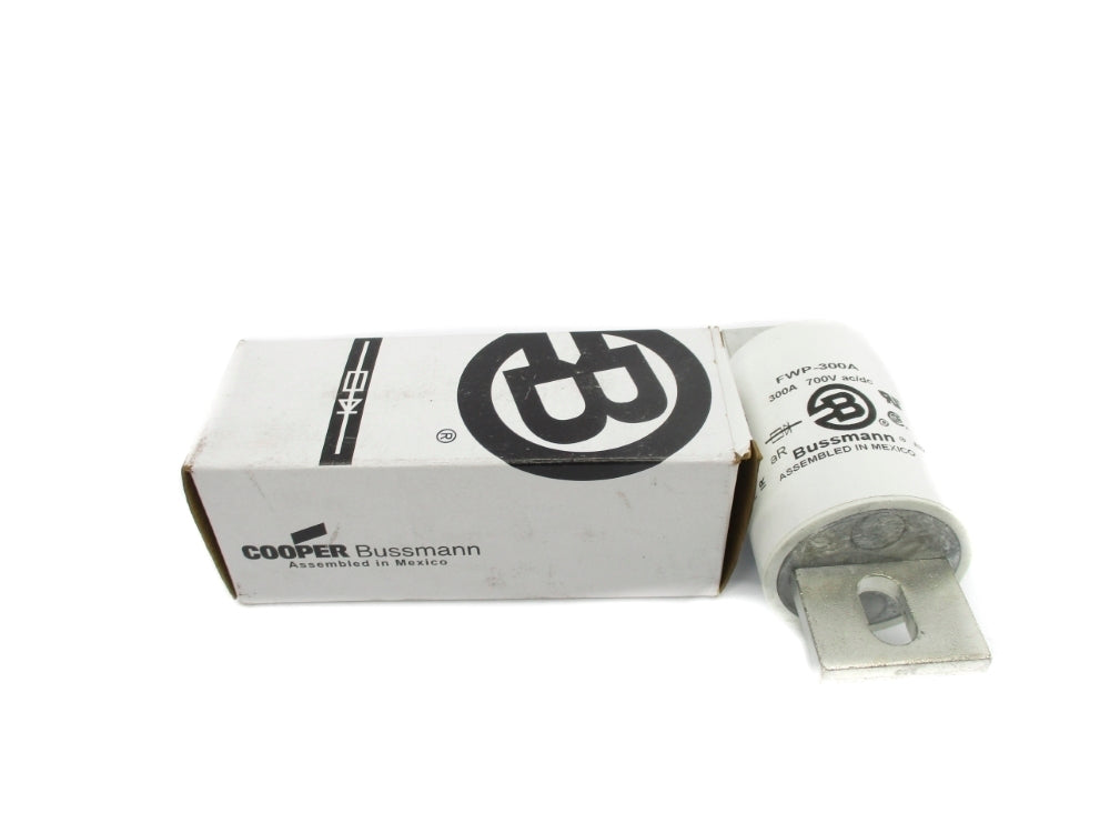 BUSSMANN FWP-300A 700VAC/DC 300A (WH/WH) NSMP