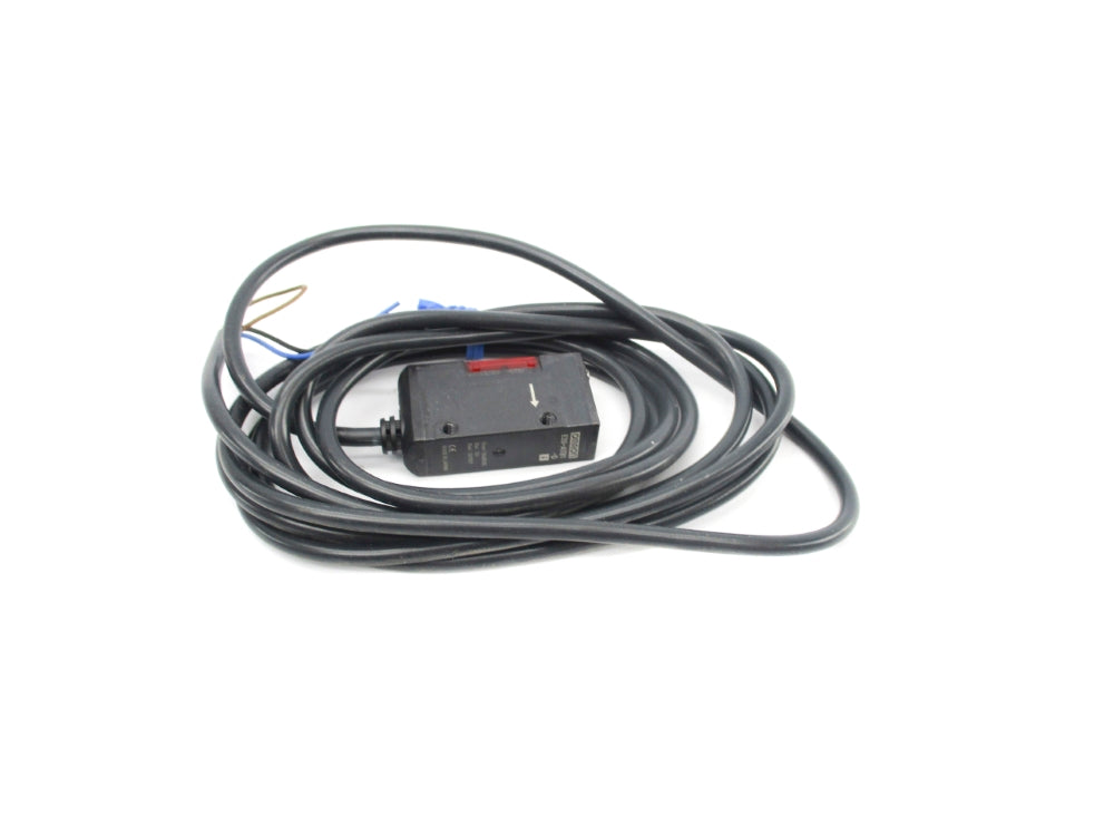 OMRON E3S-AT81-D 10-30VDC NSNP