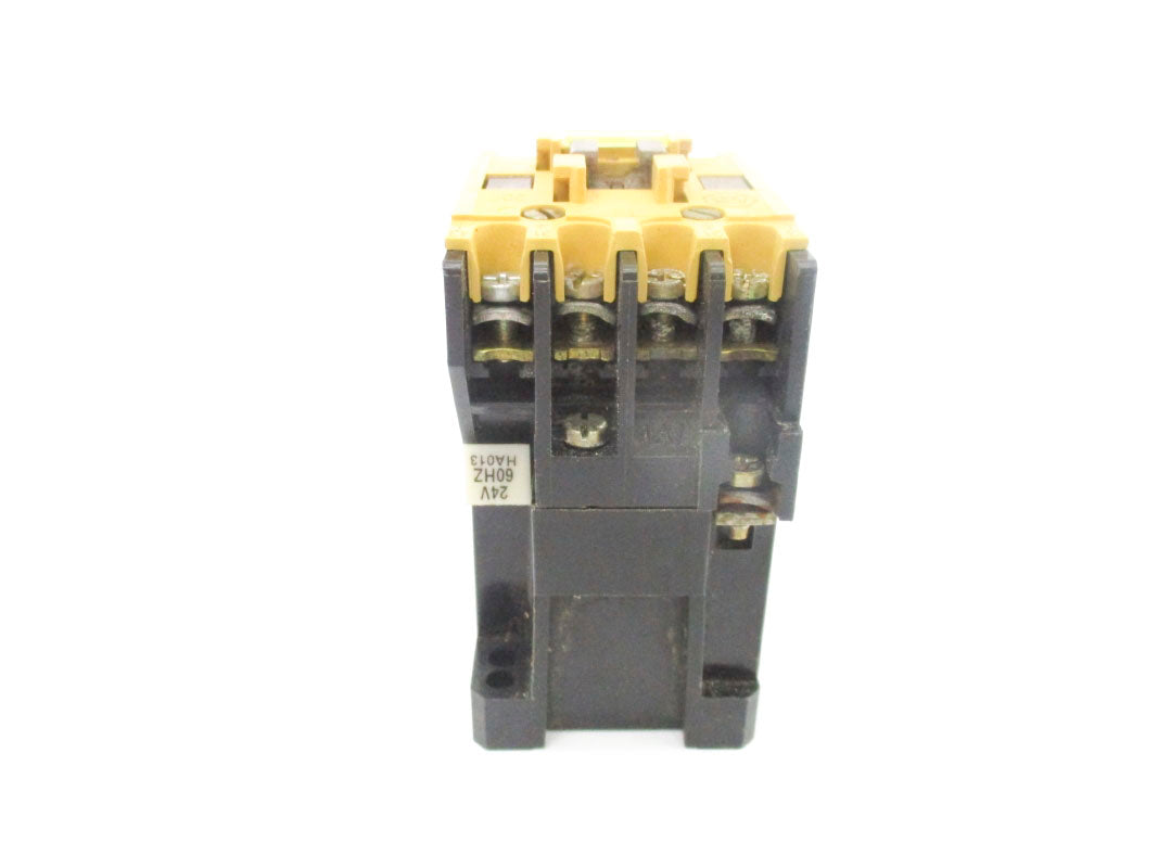 ALLEN BRADLEY 700-F220A24 SER. B 24V 10A (BK/YL) NSMP
