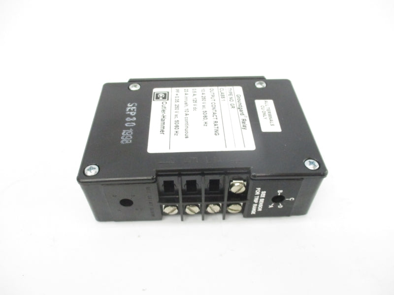 CUTLER HAMMER 5264C09H02 GR 250VAC 10A (AS PICTURED) NSMP