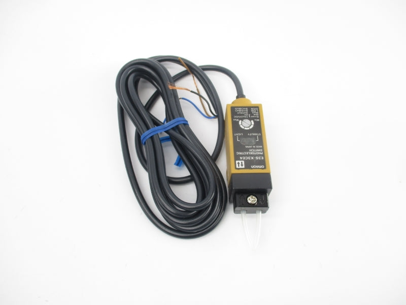 OMRON E3S-X3CE4 12-24VDC NSNP